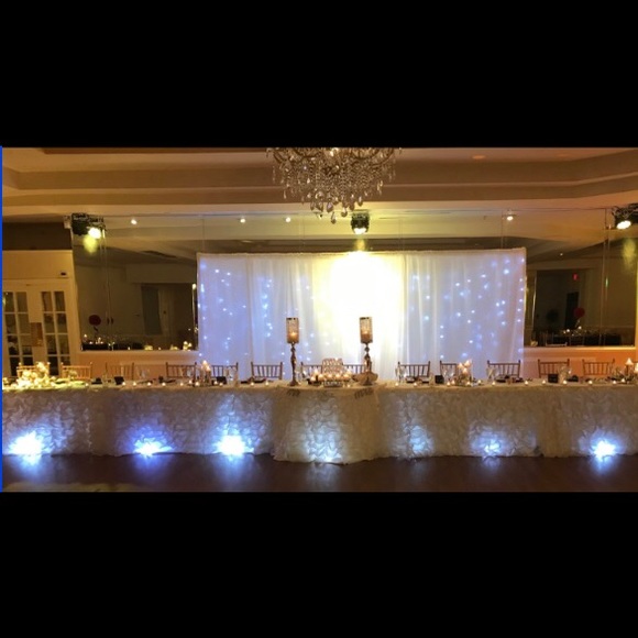 White satin 9Ft Table Skirt / Table linen - Picture 2 of 2